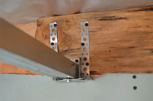 The Installation Process of louvered pergola
